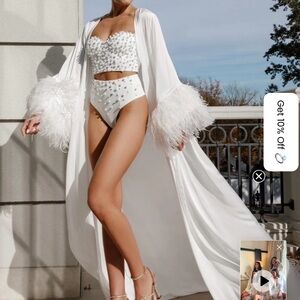 Luxurious White Feather Trim Robe